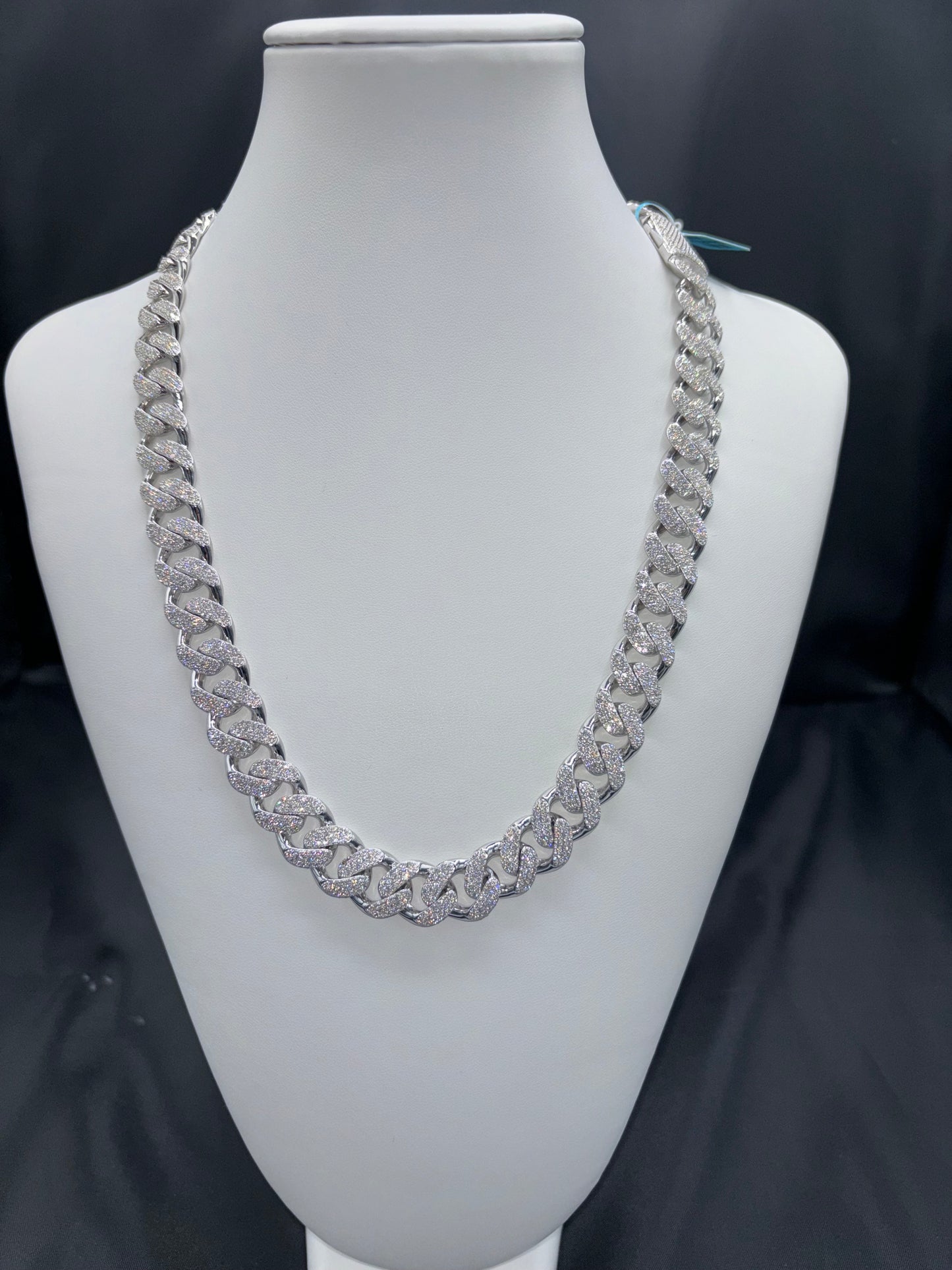 22" Cuban VVS Moissanite Diamond Chain 13mm