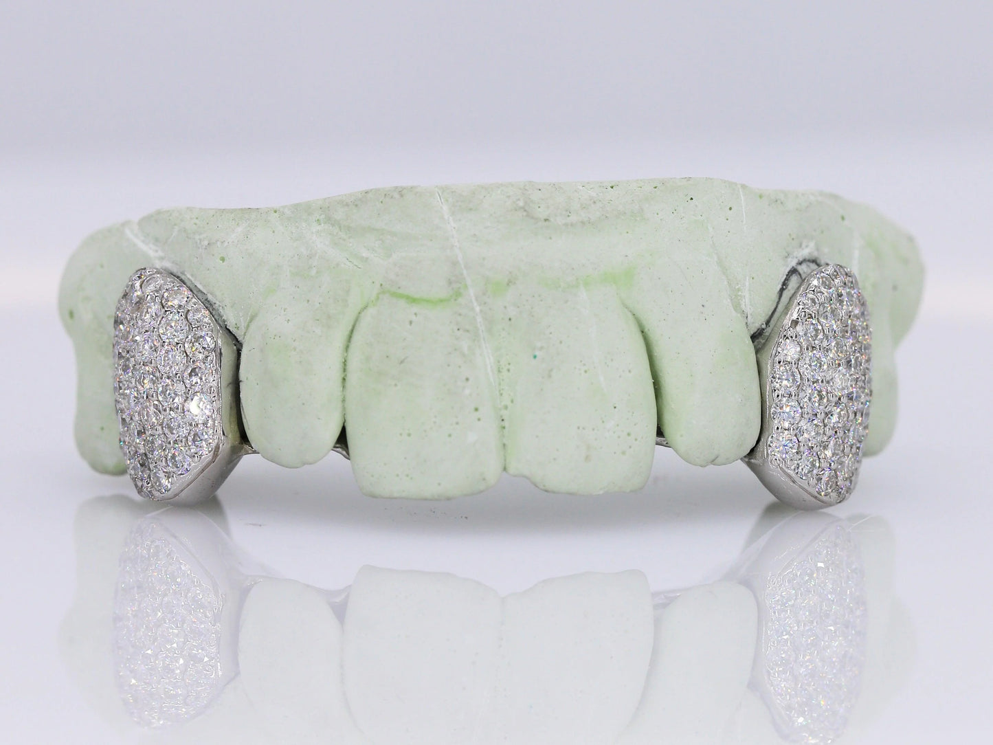 Custom Fangs VVS Moissanite Grillz