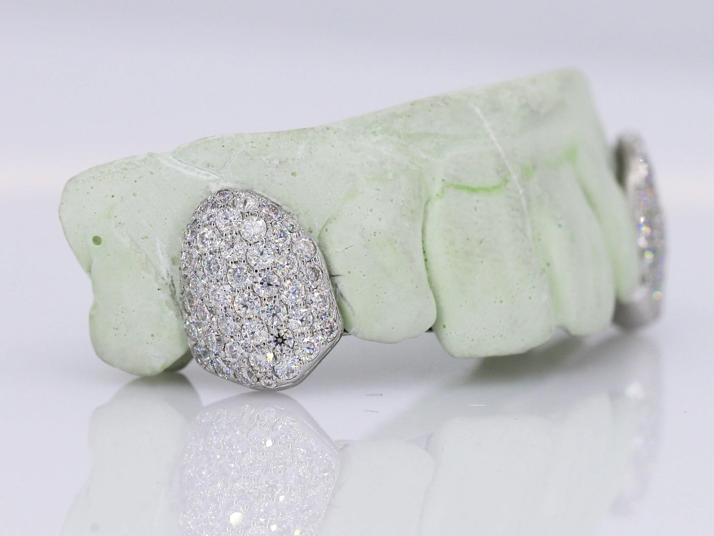 Custom Fangs VVS Moissanite Grillz